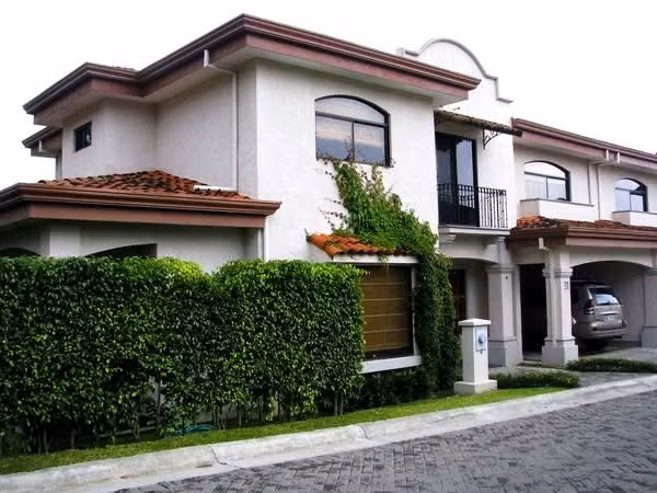 268A / Alquiler / Casa / Grande y lujosa / Condominio Exclusivo - Imagen 6