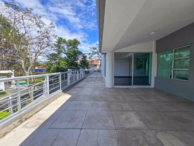 Apartamento en 1er nivel con terraza grande en Bello Horizonte Escazú - Imagen 18