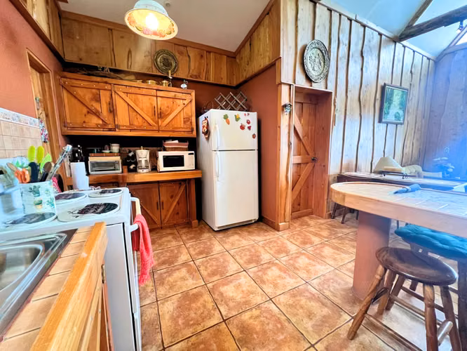 Casa de Montaña en 20.000 m² | Ríos, Vista al Valle y Chalet | Barva - Imagen 4