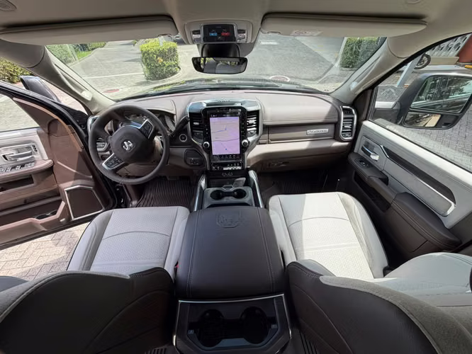 Dodge/RAM LARAMIE 2500 - Imagen 3
