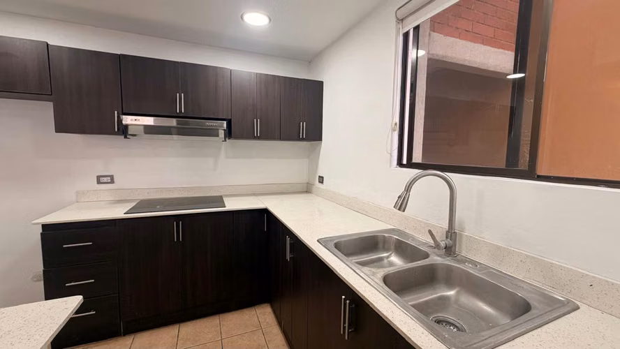 Se alquila hermoso apartamento de 3 habitaciones en la Uruca! - Imagen 14