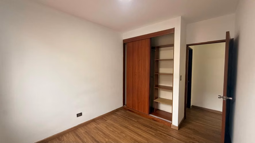 Se alquila hermoso apartamento de 3 habitaciones en la Uruca! - Imagen 4