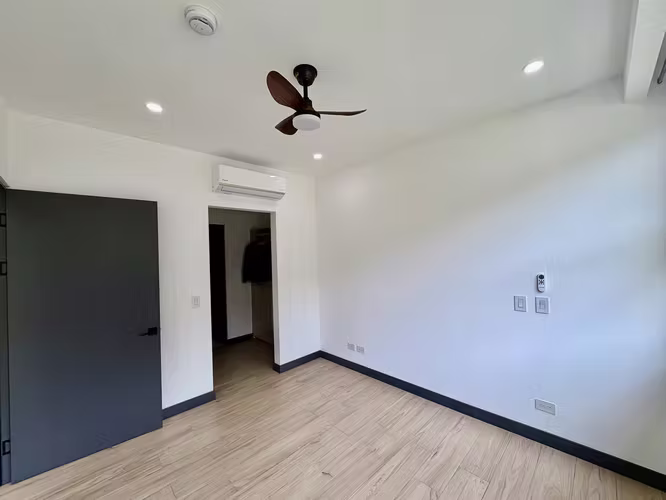 RIO ORO SANTA ANA! APARTAMENTO NUEVO DE 1HAB/1.5 BAÑOS CON JARDIN - Imagen 9