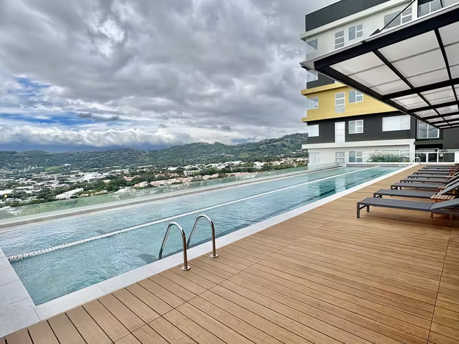 RIO ORO SANTA ANA! APARTAMENTO NUEVO DE 1HAB/1.5 BAÑOS CON JARDIN - Imagen 15