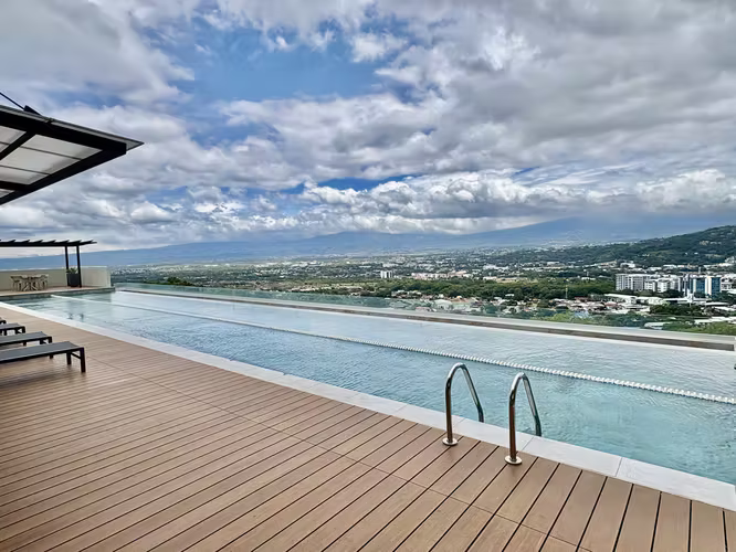 RIO ORO SANTA ANA! APARTAMENTO NUEVO DE 1HAB/1.5 BAÑOS CON JARDIN - Imagen 14