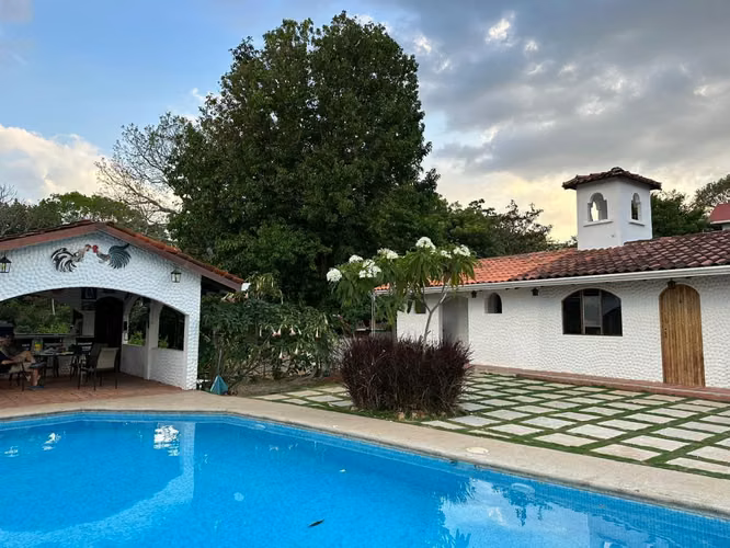 CASA CON CABINA ADICIONAL SE VENDE EN ATENAS CENTRO, ALAJUELA - Imagen 7