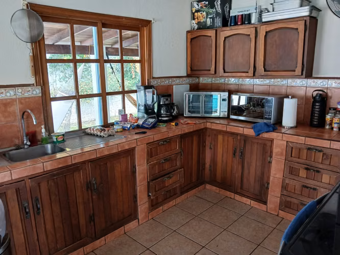 CASA CON CABINA ADICIONAL SE VENDE EN ATENAS CENTRO, ALAJUELA - Imagen 14