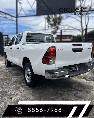 Toyota Hilux 2023