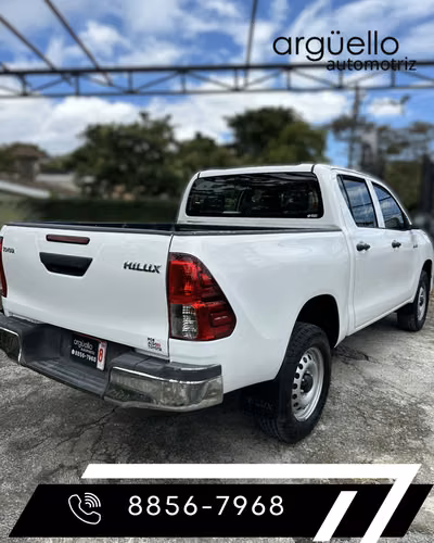 Toyota Hilux 2023