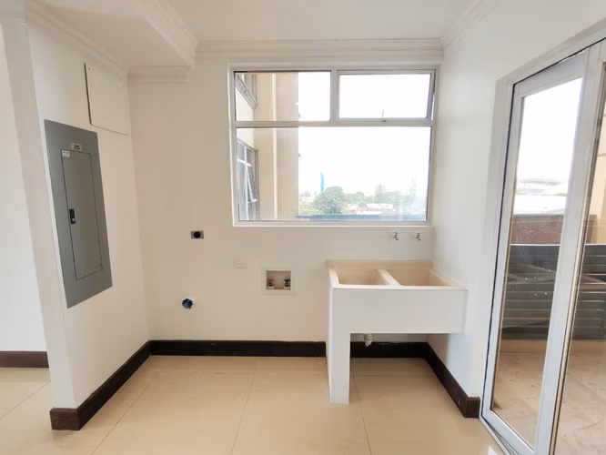 Se alquila apartamento en Sabana Sur. - Imagen 6