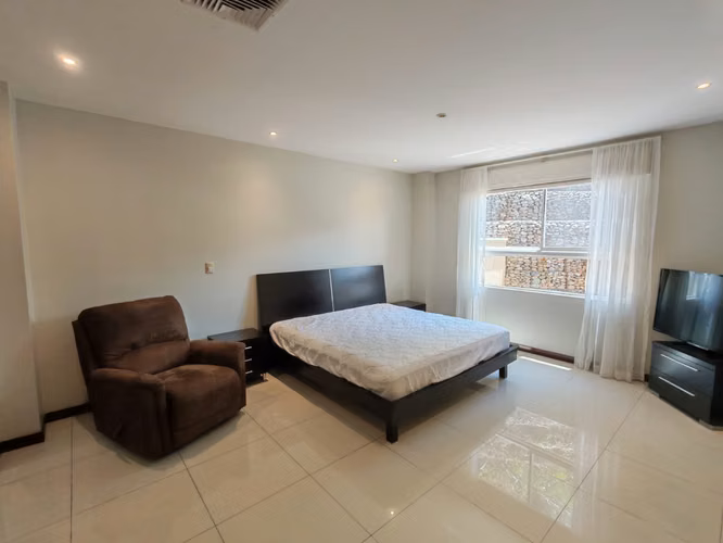 Se alquila apartamento amoblado en San Rafael de Escazú. - Imagen 6