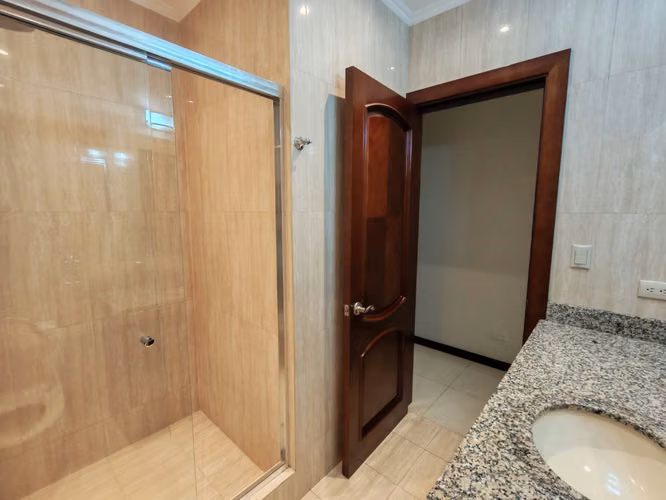 Se alquila apartamento amoblado en San Rafael de Escazú. - Imagen 13