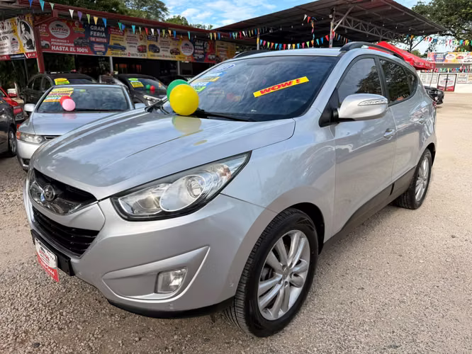 HYUNDAI TUCSON GL-2013-AUTO-TDI-SHIFT TRONIC-4X2-8.275.000