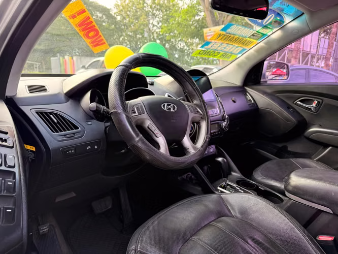 HYUNDAI TUCSON GL-2013-AUTO-TDI-SHIFT TRONIC-4X2-8.275.000 - Imagen 5