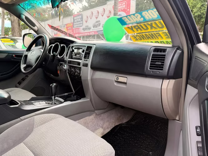 TOYOTA 4RUNNER-2003-AUTOMATICO-4X4-8.475.000