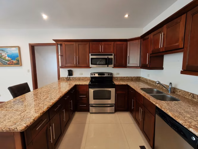 Se alquila apartamento amoblado en San Rafael de Escazú. - Imagen 5