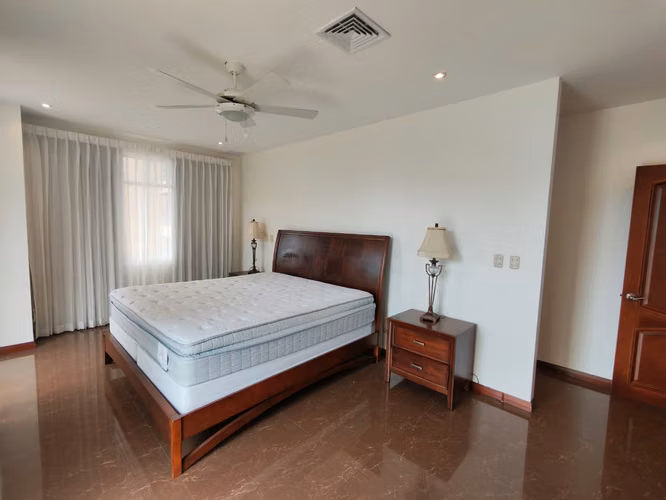 Se alquila apartamento amoblado en San Rafael de Escazú. - Imagen 9