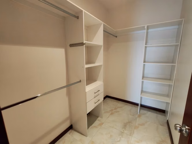 Se alquila apartamento amoblado en San Rafael de Escazú. - Imagen 10