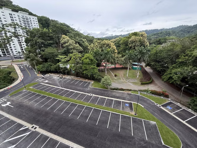 Vende apartamento en condominio Punta Leona, Tárcoles (MV)