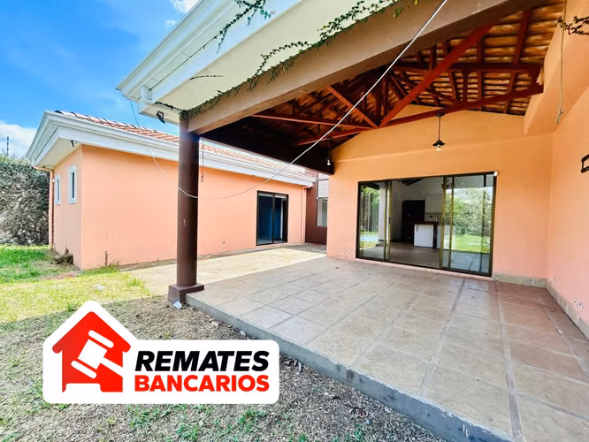 Casa en venta, Residencial Lomas de Cariari, Belén, Heredia