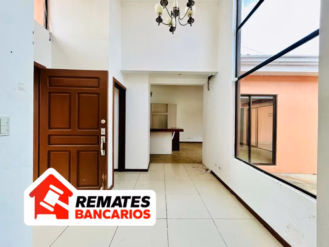 Casa en venta, Residencial Lomas de Cariari, Belén, Heredia
