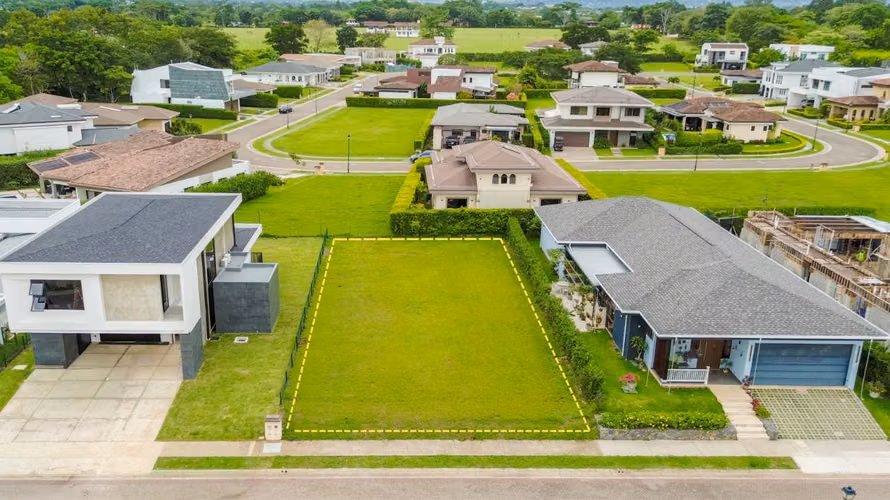 Lote en venta en Madero Negro, Hacienda Los Reyes, La Guácima | 612 m² - Imagen 2