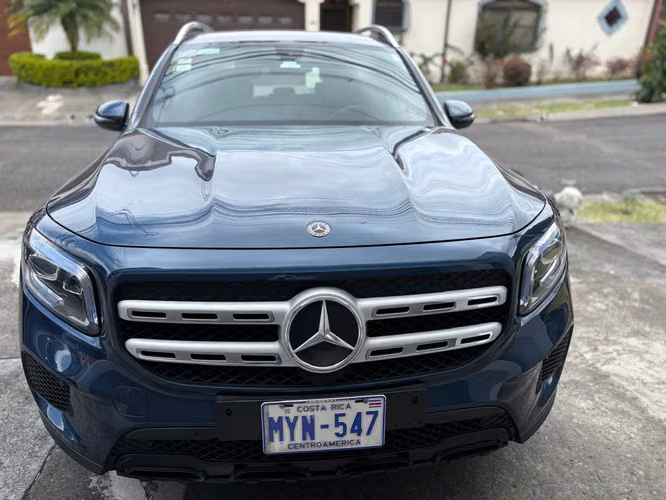 Mercedes GLB
