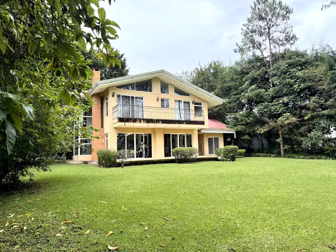 VENTA DE ESPECTACULAR CASA EN RESIDENCIAL EL REFUGIO - SAN RAMON - TRES RIOS