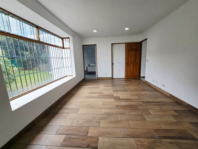 Venta de casa en Escazú, Guachipelín - Imagen 9