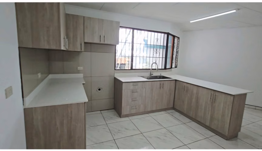 Venta de casa en Escazú, Guachipelín - Imagen 4