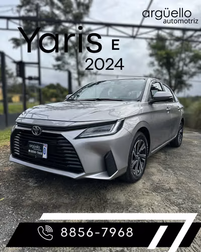 Toyota Yaris E 2024