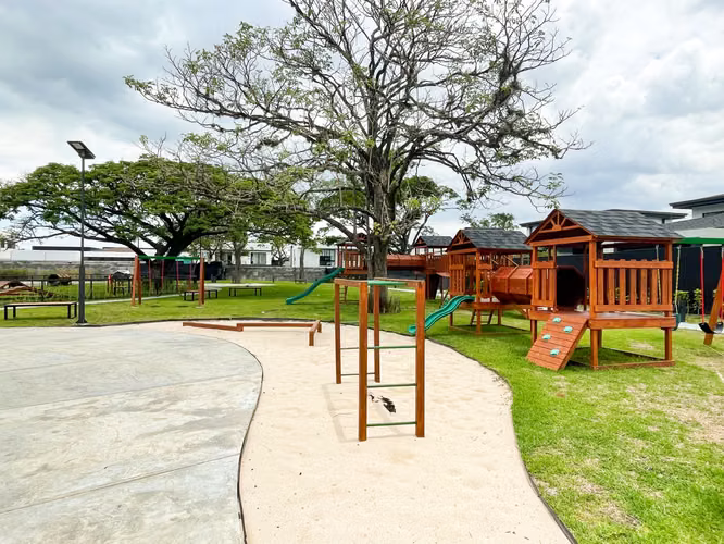 Venta de lote en Condominio Latitud, Santa Ana, Lindora - Imagen 8