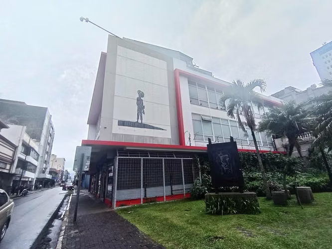 Edificio Comercial en Venta – Avenida 3, San José Centro