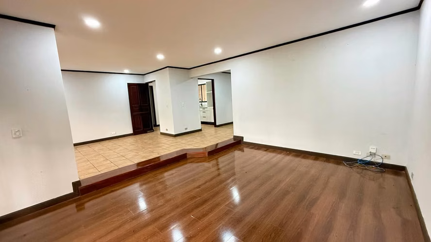 Alquiler de casa Heredia Ciudad Cariari | Vista al Campo de Golf | Calle Privada con Vigilancia - Imagen 6