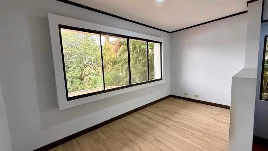 Alquiler de casa Heredia Ciudad Cariari | Vista al Campo de Golf | Calle Privada con Vigilancia - Imagen 11