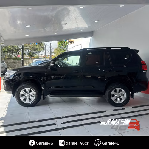 TOYOTA LAND CRUISER PRADO TXL 2022 4X4