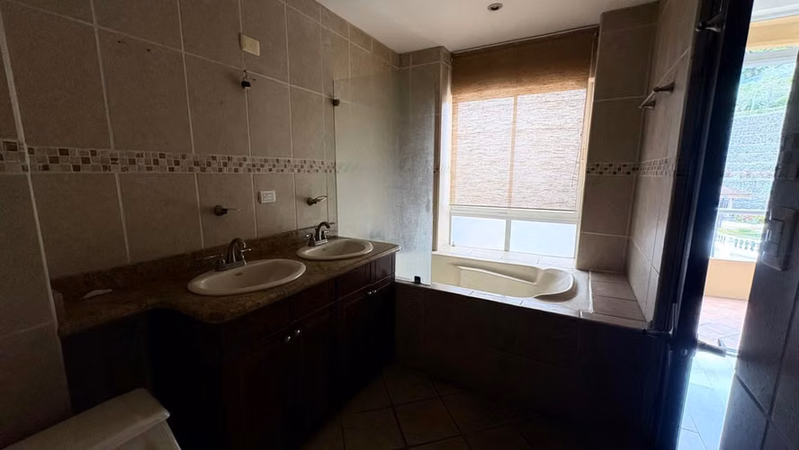 Remate bancario en  Condominio Valle Arriba en Escazú - Imagen 17