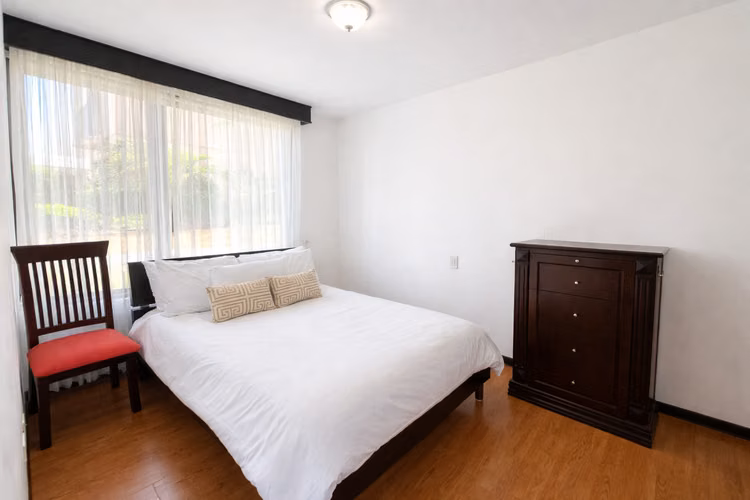 APARTAMENTO AMUEBLADO EN ALQUILER CERCA DE UCIMED (MJ) - Imagen 3