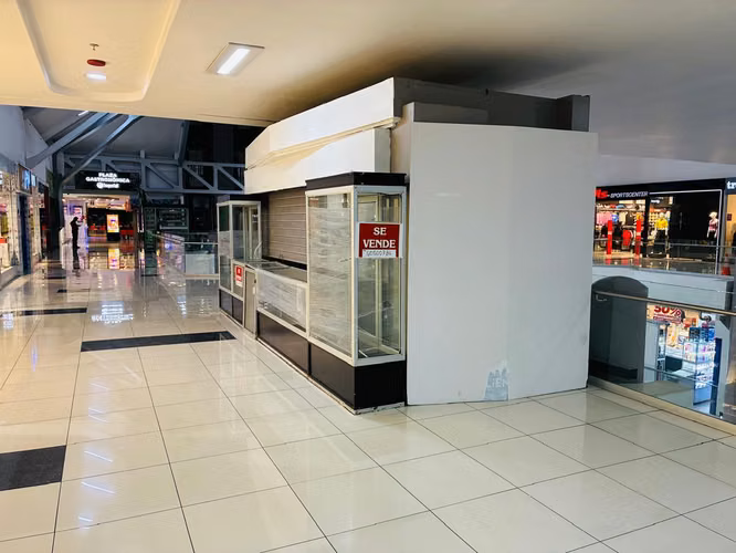 SE VENDE QUIOSCO EN MALL SAN PEDRO – SEGUNDO PISO - Imagen 3