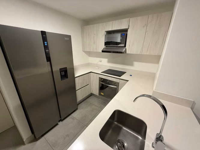 Alquiler apartamento Núcleo Sábana $1150 - Imagen 3