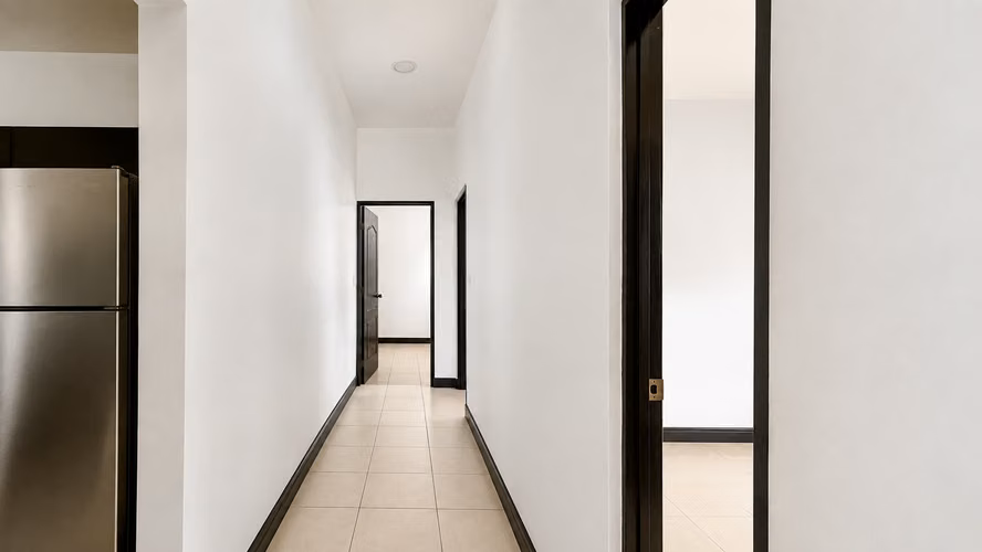 Alquiler de apartamento, en tercer piso. Condominio Torres del Sol, Tres Ríos - Imagen 10