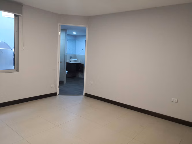 ALQUILER APARTAMENTO AMOBLADO $ 795 LOS ANONOS - Imagen 4