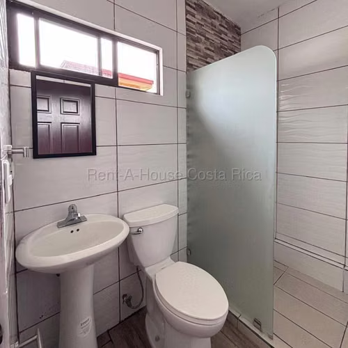 Venta de Casa + APTO en Grecia CENTRO de Alajuela. 26-2066 OPORTUNIDAD ÚNICA - Imagen 7