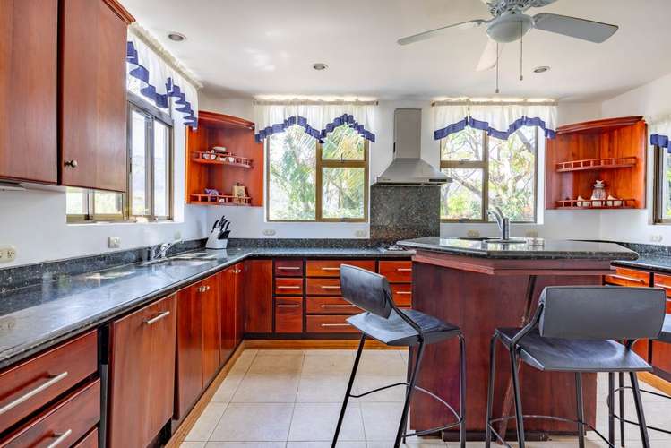 Se vende hermosa casa en Tambor, Puntarenas - Imagen 6