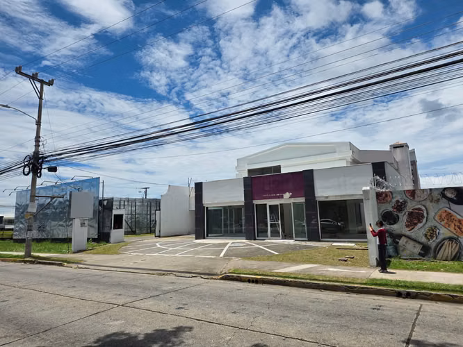 Se alquila espaciosa casa en Rohrmoser con uso de suelo comercial - Imagen 16