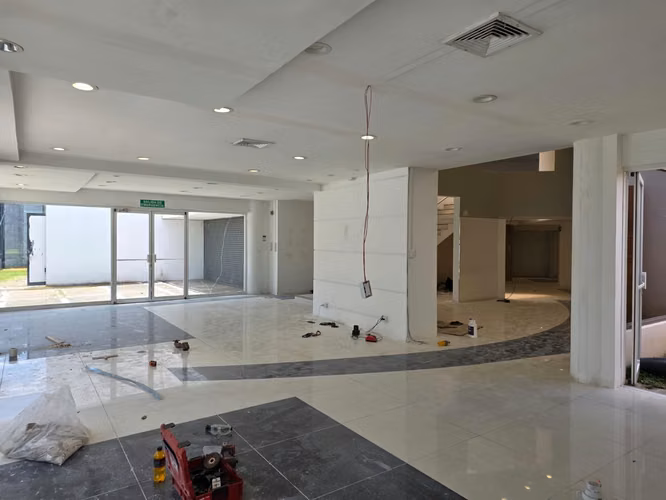 Se alquila espaciosa casa en Rohrmoser con uso de suelo comercial - Imagen 10