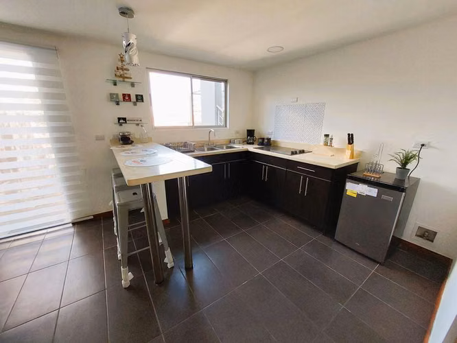 Venta de Apartamento AMUEBLADO en San Fco de Dos Ríos-San José. 26-574 - Imagen 2