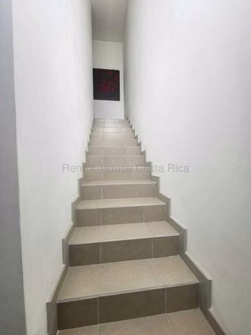 Venta de Casa en San Antonio de Alajuela. RAH 27-408
