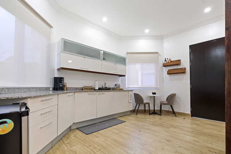 VENTA DE CASA REMODELADA EN CERRO ALTO, ESCAZÚ* - Imagen 7