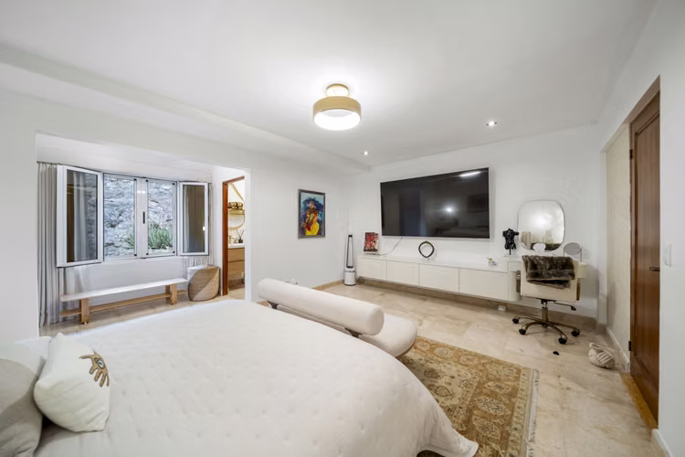 VENTA DE CASA REMODELADA EN CERRO ALTO, ESCAZÚ* - Imagen 15